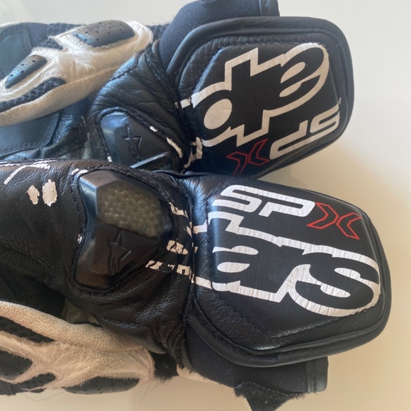 Woman’s Stella SP X Air Carbon Motorcycle Glove Full Grain Leather Short Cuff - Picture 10 of 14